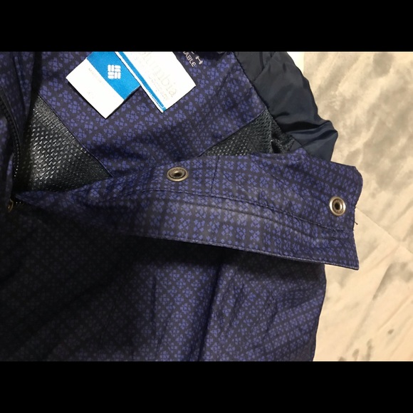 Columbia rain jacket - Picture 5 of 5